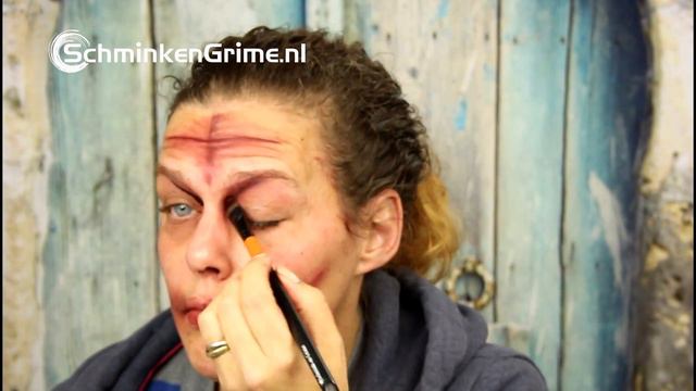 Bloody Evil Makeup Tutorial смотреть онлайн