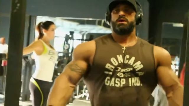 POLICE MUSCLE  ALIEN VACUUM POSE   KEVIN LEVRONE 2020 COMEBACK   CRAZY PHYSIQUES