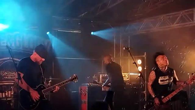 Booze & Glory - London Skinhead Crew ( Magnolia Segrate - Italy = 01 September 2022 ) смотреть онлайн