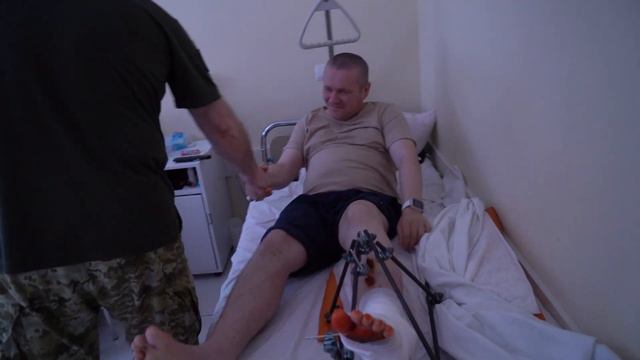 Сергій Дейнеко відвідав поранених прикордонників, які проходять лікування смотреть онлайн