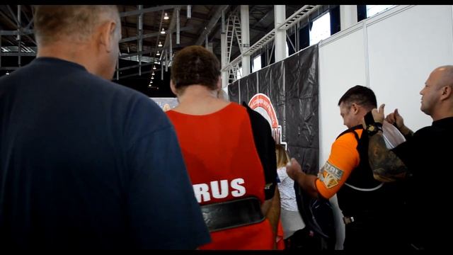 Золотой тигр 10. Жим лежа в экипировке PRO. Мужчины 110 140 вк. смотреть онлайн