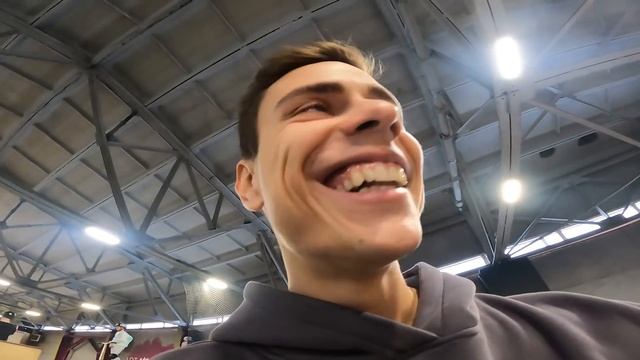 УЧИМСЯ ДЕЛАТЬ ФЛЕЕР ТОЛПОЙ + МОЙ ОПЫТ ФЛЕЕРА смотреть онлайн