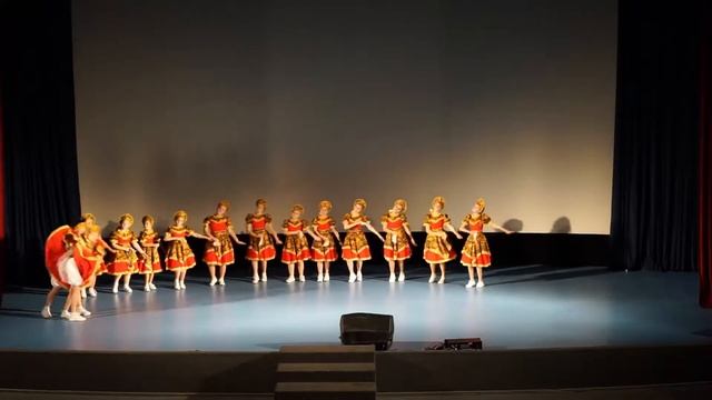 MATRЁSHKA DANCE - Порушка смотреть онлайн