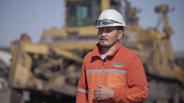 Эрдэс майнинг оператор компани бульдозерийн талаарх сэтгэгдлээ хуваалцаж байна смотреть онлайн