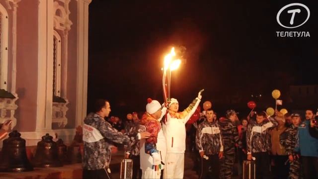 Тула передала Эстафету Олимпийского огня Рязанской области смотреть онлайн