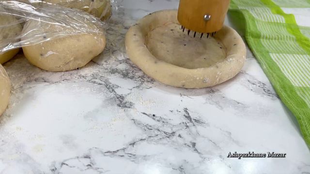 Mazar Naan Roghani Street Bread Recipe نان روغنی ازبکی نرم واسفنجی смотреть онлайн