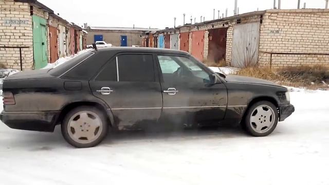 Мерседес 124 3,2