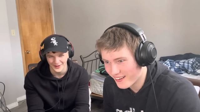 Reacting To Arab ROASTING And DESTROYING RACISTS On OMEGLE! смотреть онлайн