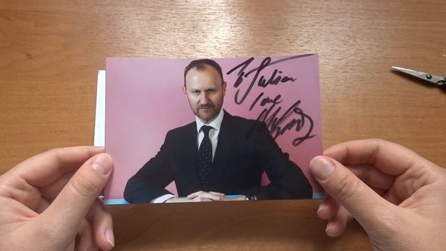 Автограф Марка Гейтисса (Mark Gatiss) смотреть онлайн