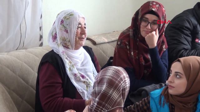 Kayserili gençler, Afife teyzeyi ziyaret ederek, 'Sefiller'i' tartıştı смотреть онлайн