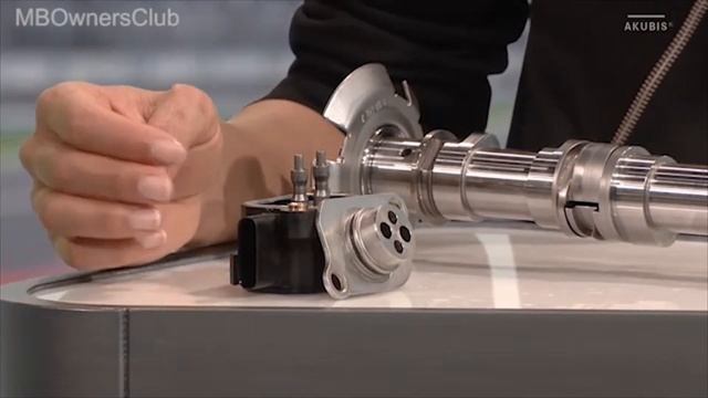 The Power Behind the Mercedes-Benz AMG M177 Engine смотреть онлайн