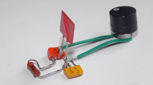 Простая пищалка на двух транзисторах