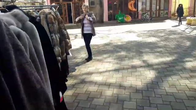 В горах.Не прошли.Самый модный мутон-керли,астраган.Как вылечиться и не болеть. смотреть онлайн