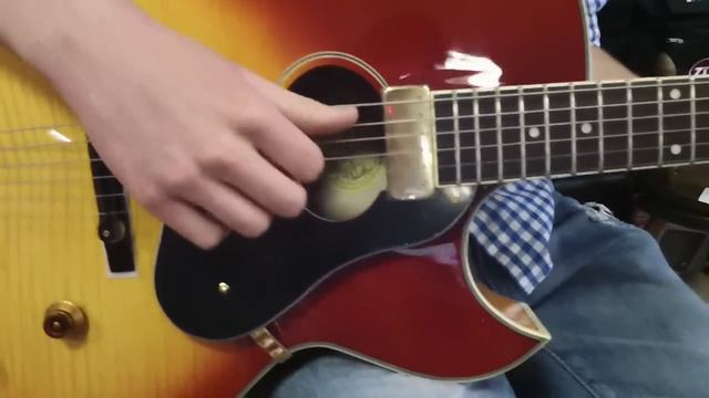 Essai guitare Jazz semi-électrique Washburn J4 смотреть онлайн