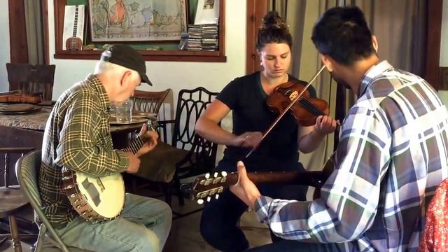 Indian Ate The Woodchuck, Grace Forrest, John Harmann On Banjo - 2015 Big Sur Fiddle Camp