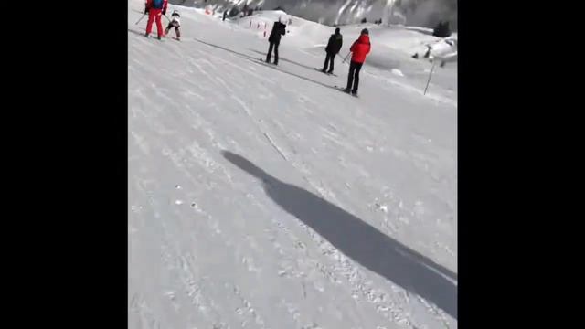 Сафа на лыжах , Куршавель 13.2017 смотреть онлайн