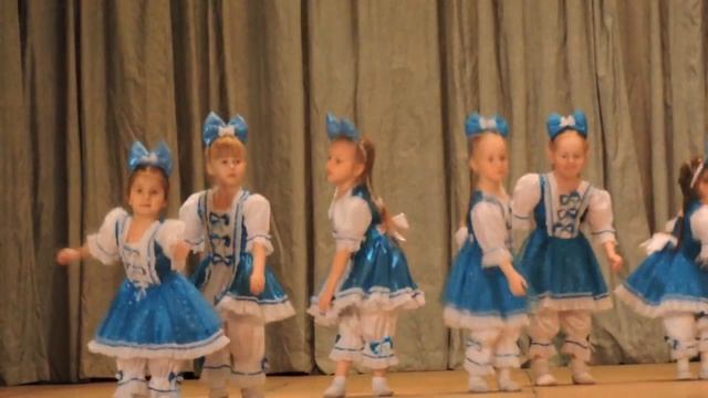 ДМ Первомайского района / Концертная программа, посвященная Международному дню танца смотреть онлайн