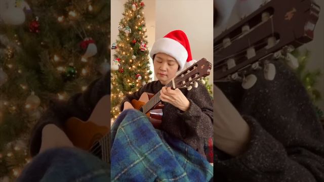 The Christmas Song (Chestnuts Roasting on Open Fire) arranged and played by Yenne Lee смотреть онлайн