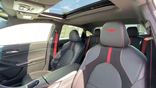 2021 Toyota Avalon TRD Overview смотреть онлайн