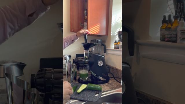 Unboxed My- Sana 727 Supreme Juicer Look ? I Made this Juice ? смотреть онлайн