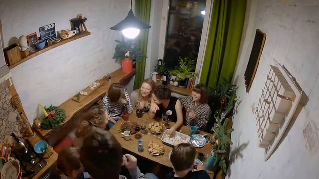 Традиционные Рождественские посиделки у Нины смотреть онлайн