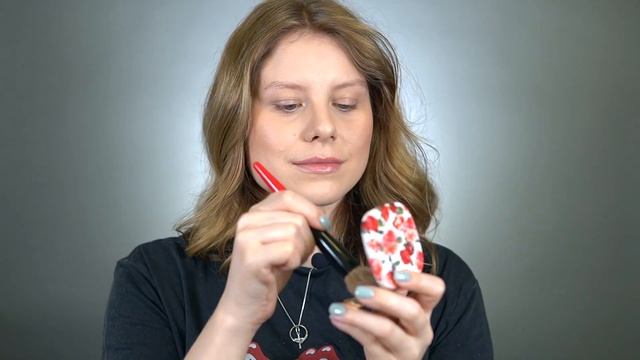 Серые тени в макияже смотреть онлайн