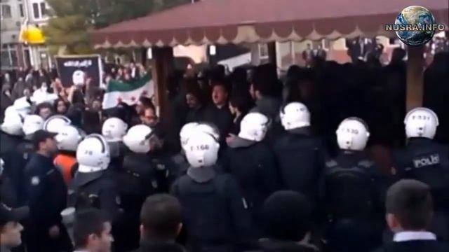 Nusra.Info: Вот как надо защищать мусульманок! смотреть онлайн