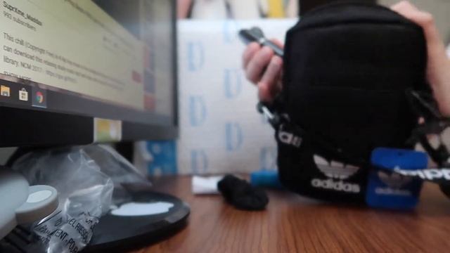 WHAT FITS IN my Adidas OriginalsFestival Crossbody Bag смотреть онлайн
