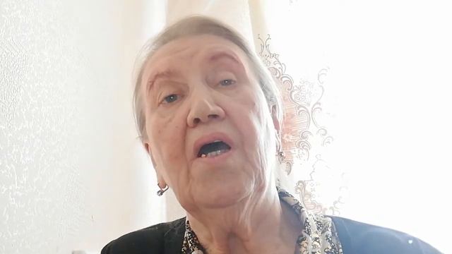 Стихотворение "Женщина уходит из роддома". Читает - Кожевникова Людмила Николаевна. смотреть онлайн