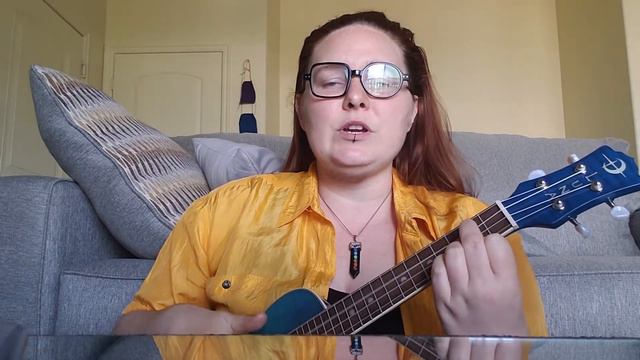 Can't help falling in love - Ukulele cover смотреть онлайн
