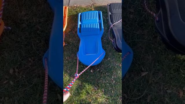 The Best Snow Sled I've Found. A Quick Review on The Retro Racer by Confer Plastics! смотреть онлайн