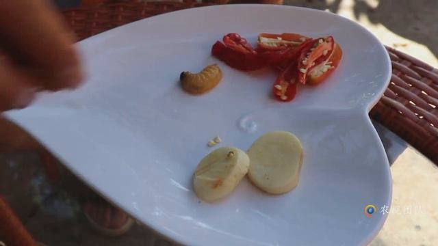 Полезный завтрак: готовим бамбуковых червей правильно. смотреть онлайн