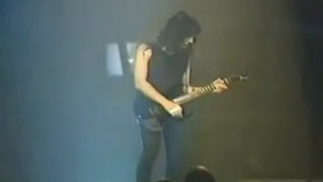 Jason Newsted bass solo and Kirk Hammett guitar solo (part2) смотреть онлайн