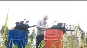 Сравнение 2-х и 4-х тактных лодочных моторов. ▶ По стакану бензина каждому и погнали!