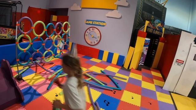 Poppy Playtime In Real Life - Bunzo Mod смотреть онлайн