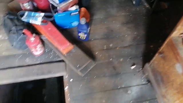 решил сдать металлолом, заодно подчистить гараж смотреть онлайн