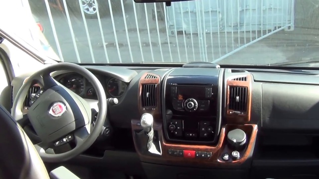 Автодом Adria Twin SHX. Популярный автодом в России. Обзор 2013 ч.1 смотреть онлайн