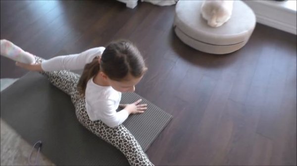 16. ?ACTIVE SUNDAY AFTERNOON DEDICATE FOR GYMNASTIC?ПРИНИМАЮ ГИМНАСТИЧЕСКИЙ ВЫЗОВ ОТ МАМЫ?