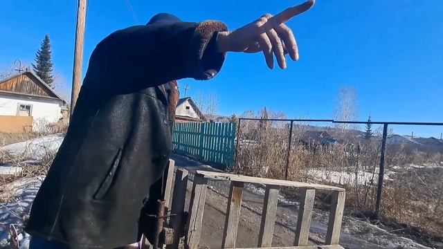 СЕРГЕЙ ЗАНЯЛСЯ УБОРКАЙ . ПОДСТРИГЛИ СТАРИКОВ . ВОЛОДЯ ХОЧЕТ ЖЕНЩИНУ . смотреть онлайн