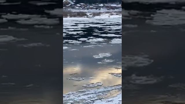 В Усть-Куте по реке Лена идёт шуга смотреть онлайн