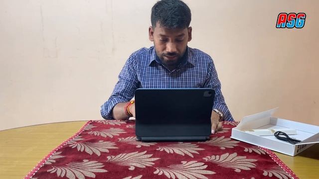Magic Keyboard Type Case Edge 2023 UNBOXING смотреть онлайн