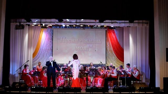 "Как много девушек хороших" муз. И.Дунаевский сл.Лебедев-Кумач смотреть онлайн