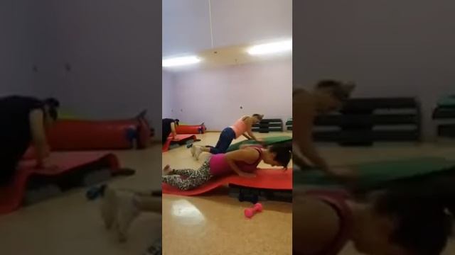 Силовая тренировка на все группы мышц . - 400 Ккал смотреть онлайн