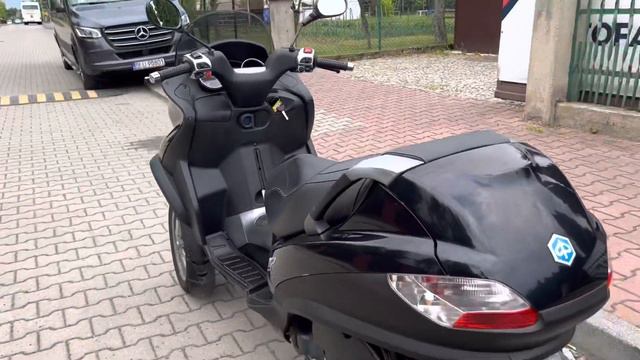 Piaggio MP3 250 смотреть онлайн