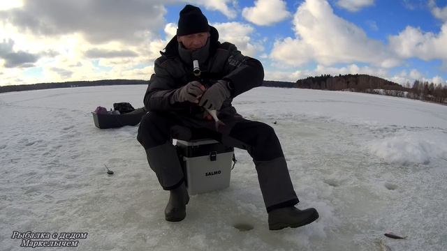 Наловил ПЛОТВЫ в феврале. Как поймать рыбу в глухозимье. Рыбалка на ОЗЕРНЕ. смотреть онлайн