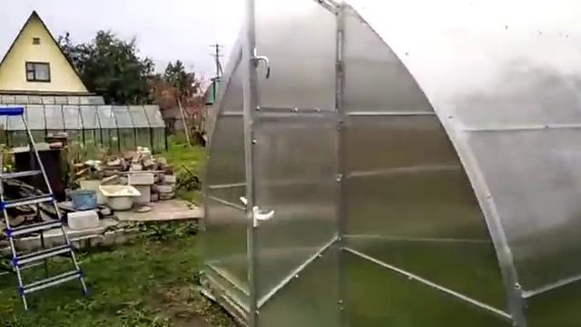 Отзыв о модели "Капелька" и обзор теплицы смотреть онлайн