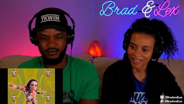 SHE KILLED THIS!! ? Deee-Lite - "Groove Is In The Heart" Reaction смотреть онлайн