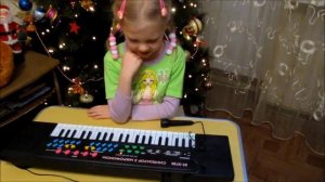 Детский синтезатор с микрофоном. Обзор