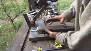 необычная стойка для болгарки своими руками.