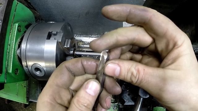 Точение очень тонких диаметров на приличную длину смотреть онлайн